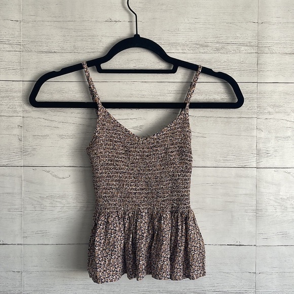 Chance Ruffle Tank | SIZE S - Picture 1 of 8